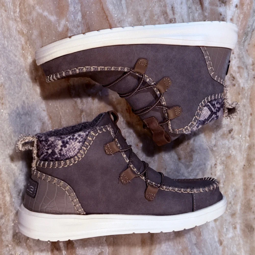 Women’s HEY DUDE Eloise recycled suede leather slip on bootie. Size 6 - Picture 11 of 12